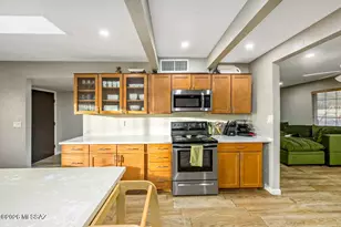 2191 S Sunburst Dr, Tucson, AZ 85748 - Photo 5
