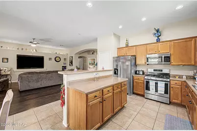 12589 N Stone Ring Drive, Marana, AZ 85653 - Photo 9