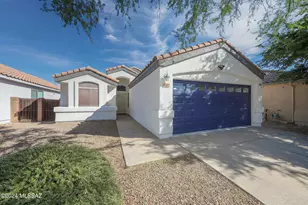 10457 E Oakbrook St, Tucson, AZ 85747 - Photo 3