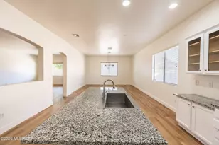 6517 W Castle Pines Way, Tucson, AZ 85757 - Photo 7