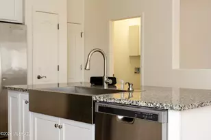 6517 W Castle Pines Way, Tucson, AZ 85757 - Photo 5