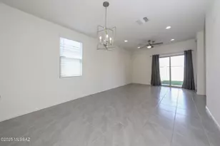 4882 E Greenway Wash Dr, Tucson, AZ 85706 - Photo 7