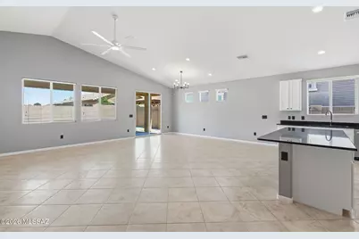 11076 W Fountain View Drive, Marana, AZ 85653 - Photo 11