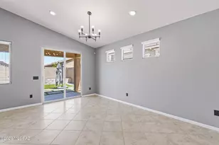 11076 W Fountain View Dr, Marana, AZ 85653 - Photo 13