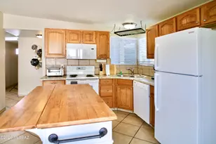 9552 E 32nd St, Tucson, AZ 85748 - Photo 13