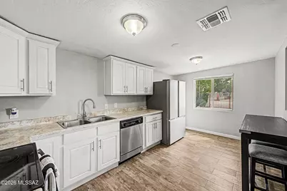 5110 S Hampton Roads Drive, Tucson, AZ 85706 - Photo 11