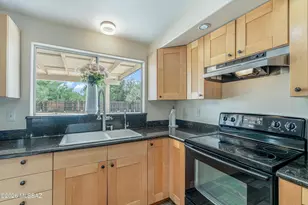 6565 N Positano Way, Tucson, AZ 85741 - Photo 9