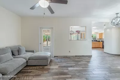 6565 N Positano Way, Tucson, AZ 85741 - Photo 7
