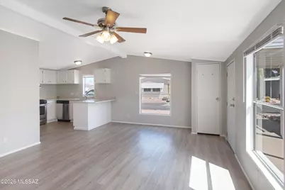 7747 W Touchstone Street, Tucson, AZ 85735 - Photo 5