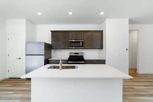 13316 N Cypress Gdns Dr, Marana, AZ 85653 - Photo 5
