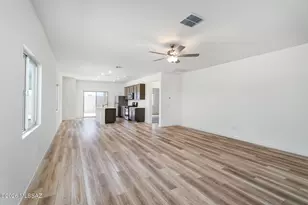 13322 N Cypress Gdns Dr, Marana, AZ 85653 - Photo 3