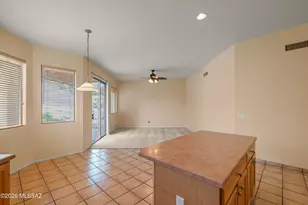 11697 N Quandry Dr, Tucson, AZ 85737 - Photo 15