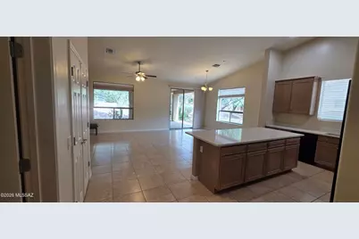 664 W Knotwood Street, Green Valley, AZ 85614 - Photo 5