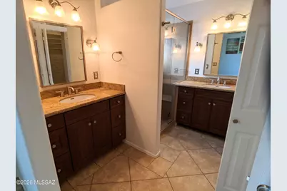 2414 E Skipping Rock Way, Oro Valley, AZ 85737 - Photo 21