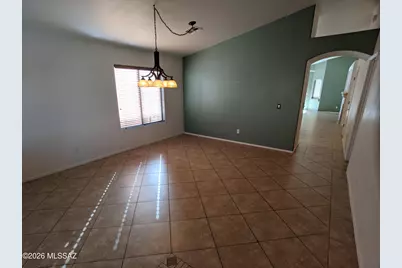 2414 E Skipping Rock Way, Oro Valley, AZ 85737 - Photo 3