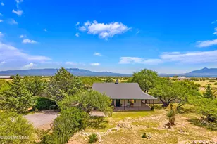 9009 S Oakridge Dr, Hereford, AZ 85615 - Photo 1