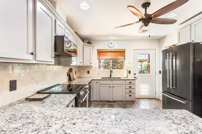 9009 S Oakridge Drive, Hereford, AZ 85615 - Photo 21
