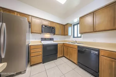 3690 N Country Club Road #1040, Tucson, AZ 85716 - Photo 13