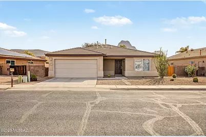 8261 N Stonehill Drive, Tucson, AZ 85743 - Photo 1