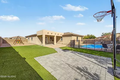 8261 N Stonehill Drive, Tucson, AZ 85743 - Photo 31