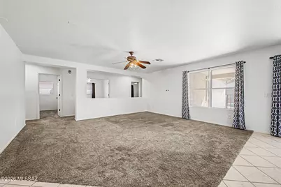 8261 N Stonehill Drive, Tucson, AZ 85743 - Photo 9