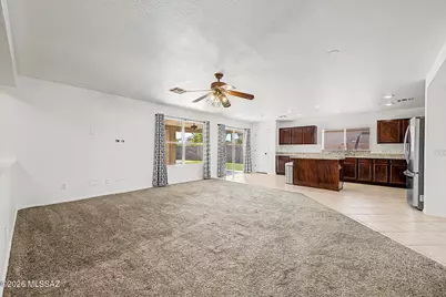 8261 N Stonehill Drive, Tucson, AZ 85743 - Photo 11