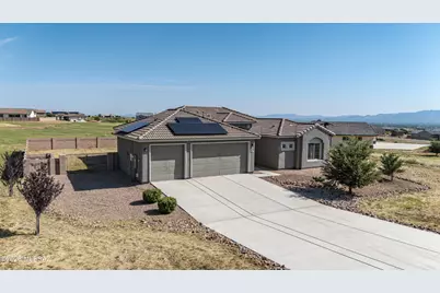 6647 E Big Spur Circle, Hereford, AZ 85615 - Photo 1