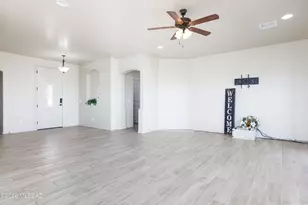 6647 E Big Spur Cir, Hereford, AZ 85615 - Photo 7