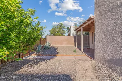 131 W 29th Street, Tucson, AZ 85713 - Photo 21