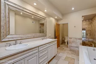 6830 N Solaz Cuarto, Tucson, AZ 85718 - Photo 17