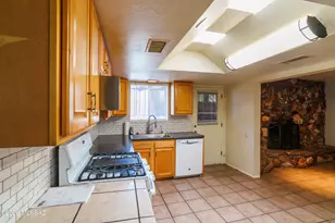 908 N Catalina Ave, Tucson, AZ 85711 - Photo 11