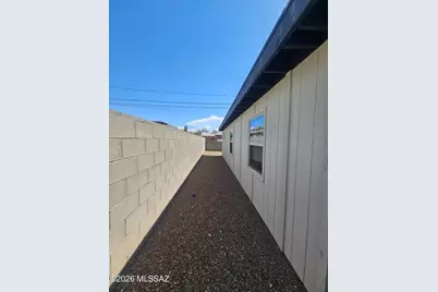 1700 E Grant Road, Tucson, AZ 85719 - Photo 39