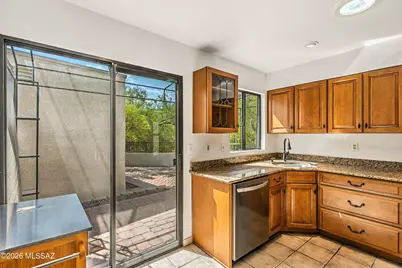 7130 E Crystal Mist Drive, Tucson, AZ 85750 - Photo 9