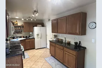 905 N Venice Avenue #A, Tucson, AZ 85711 - Photo 11