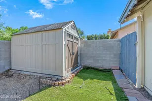 8727 E Boojum Pl, Tucson, AZ 85730 - Photo 27