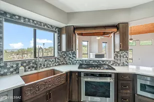 4701 N Nesting Ln, Tucson, AZ 85718 - Photo 11