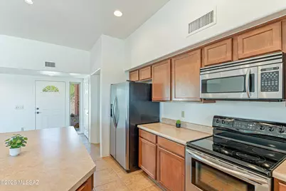 11210 S Great Horned Owl Way, Vail, AZ 85641 - Photo 17