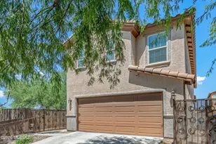 7598 E Kinnison Wash Loop, Tucson, AZ 85730 - Photo 3