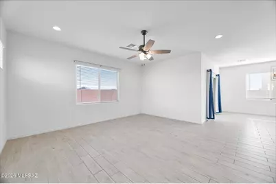 7801 S Walnutview Drive S, Tucson, AZ 85757 - Photo 11