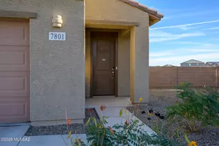 7801 S Walnutview Dr S, Tucson, AZ 85757 - Photo 5