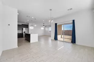 7801 S Walnutview Dr, Tucson, AZ 85757 - Photo 5