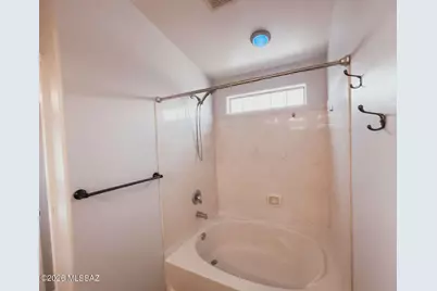 12718 N Fallen Fence Lane, Marana, AZ 85653 - Photo 11