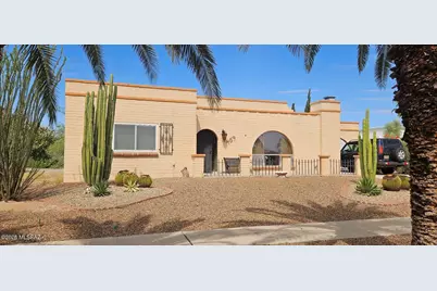 459 N Abrego Drive, Green Valley, AZ 85614 - Photo 1