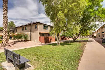 1378 S Avenida Polar #L-10, Tucson, AZ 85710 - Photo 1