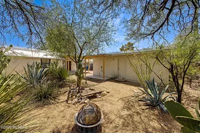 518 S Longfellow Avenue, Tucson, AZ 85711 - Photo 43