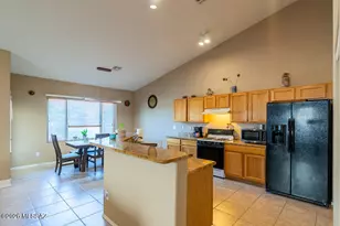 9426 N Stonebrook Dr, Marana, AZ 85743 - Photo 5