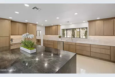 295 W Valle Del Oro Road, Oro Valley, AZ 85737 - Photo 9
