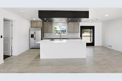 5324 E 8th Street E, Tucson, AZ 85711 - Photo 5