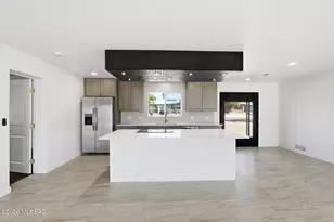 5324 E 8th Street E, Tucson, AZ 85711 - Photo 5