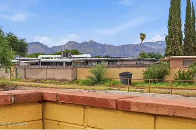 8325 E Rolling Ridge Street, Tucson, AZ 85710 - Photo 43